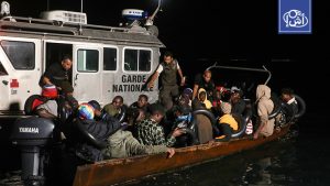 انتشال جثث 4 مهاجرين وإنقاذ 52 آخرين قبالة سواحل تونس