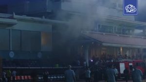 حادثة حريق يوقف مباراة في الدوري المصري (فيديو)