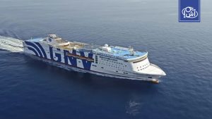 مئات الجزائريين عالقون في ميناء سات الفرنسي بعد إلغاء رحلة بحرية نحو الجزائر