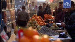 استطلاع: توقعات بارتفاع التضخم في المدن المصرية لشهر نوفمبر مدفوعاً بأسعار التبغ والنقل