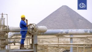وزارة البترول المصرية تخفض واردات الغاز المسال 56% في ديسمبر ويناير