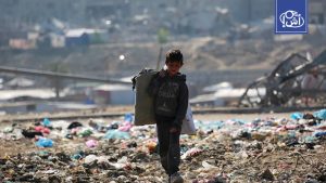 خبير في الشؤون الإسرائيلية يحذر من “التفريغ البطيء” لغزة ويعتبر مشروع التهجير الشامل قد فشل (مقابلة)