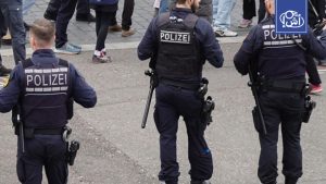 ألمانيا توقف خمسة أشخاص بينهم مصري ومغربي  للاشتباه في مخطط لهجوم على سوق عيد الميلاد