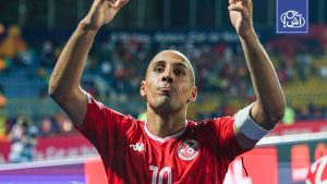 نجم الكرة التونسية وهبي الخزري يعلن اعتزاله بعد مسيرة حافلة