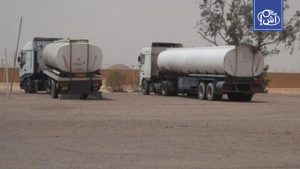 اعتصام سائقي شاحنات الوقود يشعل أزمة بنزين حادة في مدن غرب ليبيا