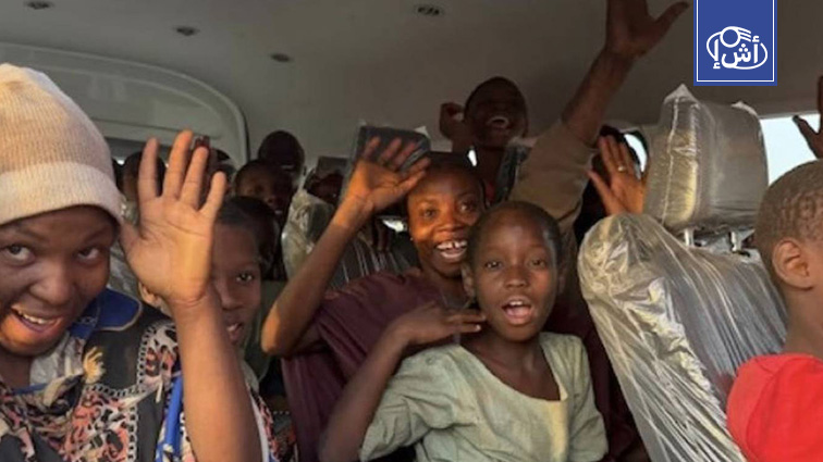 نيجيريا تعلن الإفراج عن 130 تلميذا اختطفهم مسلحون في ولاية النيجر