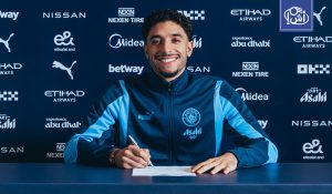 أتلتيكو مدريد يدخل سباق ضم عمر مرموش ويزاحم برشلونة على توقيعه