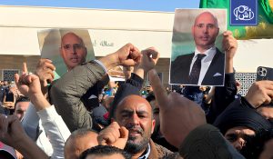 بني وليد تودع سيف القذافي في مراسم دفن حاشدة (صور)