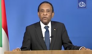 رئيس الوزراء السوداني يعلن عن عودة تدريجية للسكان إلى بعض الولايات