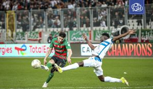 مولودية الجزائر يهزم الهلال ويبقي آماله قائمة في التأهل القاري