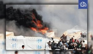 مأساة إنسانية في دارفور: حريق بمخيّم نازحين يودي بحياة طفل ويهدّد مئات الأسر
