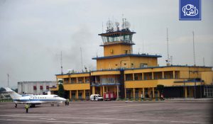 الكونغو الديمقراطية تحقق في مصادرة ملايين الدولارات بمطار ندجيلي