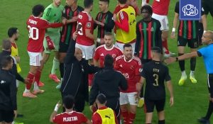 الكاف يعاقب الأهلي بحرمانه من جماهيره في مباراتين وغرامة 60 ألف دولار بعد أحداث الجيش الملكي