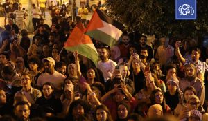 نشطاء أسطول الصمود يواجهون الحبس.. والشعب التونسي يخرج متضامنا