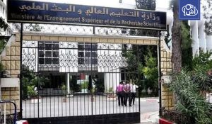 الجزائر.. جدل واسع بعد حظر مظاهر الاحتفال بالتخرج