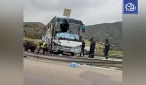 وفاة رضيع وإصابة 50 آخرين جرّاء انقلاب حافلة قادمة من الجزائر إلى تونس