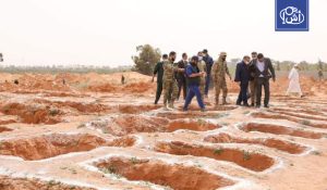 ليبيا.. استخراج أربع جثث مجهولة من مقبرة جماعية في ترهونة