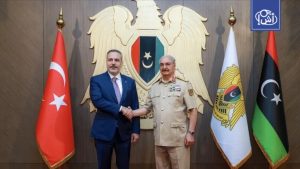وزير الخارجية التركي يلتقي المشير خليفة حفتر في بنغازي