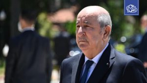 الجزائر تنكس الأعلام 3 أيام حداداً على ضحايا حرائق الغابات