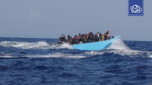 ضبط مركب يقل 25 مهاجراً قبالة سواحل بنغازي