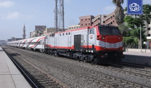 مصر تبدأ تشغيل قطار سيناء ضمن مشروع يمتد إلى طابا