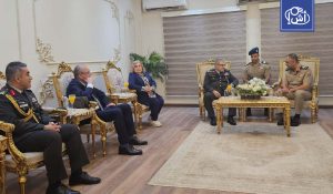 قائد القوات البرية التركية يصل القاهرة لتطوير التعاون العسكري المشترك